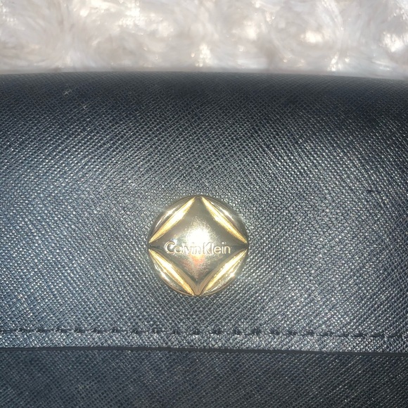 Calvin Klein Crossbody - Picture 2 of 6